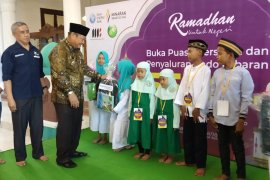 Bakrie Amanah santuni ratusan anak yatim-dhuafa