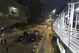 Adzan subuh, massa kerusuhan 22 Mei masih bertahan