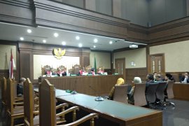 Lima anggota DPRD Sumut divonis 5 dan 4 tahun penjara