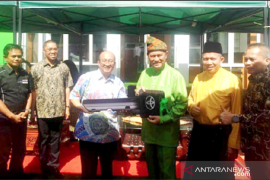 Agung Toyota bantu 1 unit Ambulance untuk Indragiri Hilir