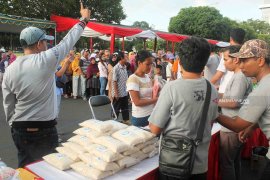 DWP gelar pasar murah bersubsidi untuk ribuan dhuafa