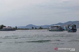 Kapal penumpang Danau Toba siap beri pelayaran aman