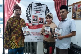 Buku "Ketika Negara Memanggil Untuk Mengabdi 2019, Jokowi-Maruf Amin"  laris terjual