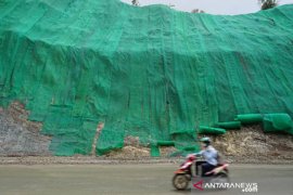 Buka-tutup jalan nasional Tawaeli-Toboli dihentikan sementara