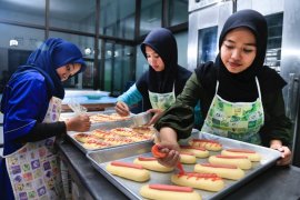 Mahasiswa UMM ciptakan roti  berbahan okra bagi penderita diabetes