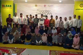 Kemenpora mengajak milenial ikuti pesantren Ramadhan