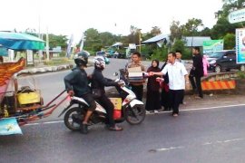 Lazismu Pulang Pisau berbagi takjil Ramadhan