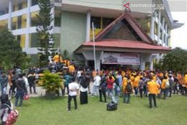 80 mahasiswa komunikasi UHO lakukan "media visit" di RRI Kendari