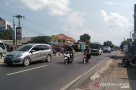 Pedagang musiman mulai buka warung di Jalur Pantura