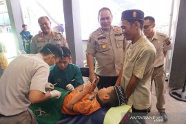 Bid Dokkes Polda Kalsel khitan764 anak selama Ramadhan