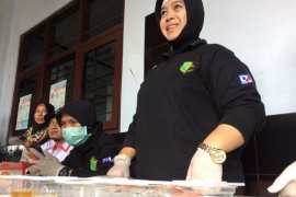 Puluhan sopir bus di Terminal Jombor dites urine