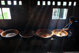 Pembuatan dodol untuk lebaran