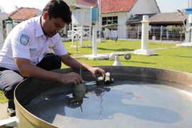 BMKG: Kecepatan angin di Pantura Cirebon capai 35 km/jam