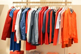 Cari baju baru untuk lebaran? Cobalah tukar baju