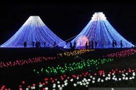 "Nusa Dua Light Festival" ditargetkan  tiap hari dikunjungi 3.000 orang
