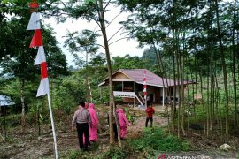 Ditempatkan petugas pos pantau jalur rawan longsor Gunung Salak Aceh