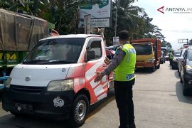 Video - Forkompimda Banyumas pantau jalur mudik dan Pospam Lebaran