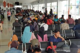 Belasan ribu pemudik sudah berangkat melalui Pelabuhan Kumai