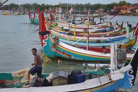 Hari terakhir nelayan melaut