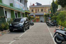 Kantor Pemkot Jakut terima titipan kendaraan yang dtinggal mudik