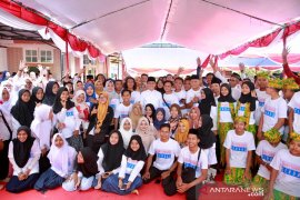 Pelajar di Banyuwangi sisihkan uang saku untuk siswa kurang mampu