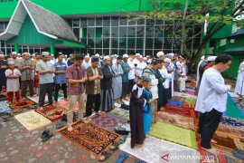 Shalat Idul Fitri Lebih Awal