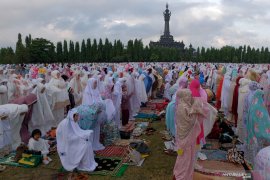 Idul Fitri stabilkan gejolak sosial usai Pemilu