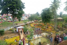 Ribuan warga serbu objek wisata Sungai Kelingi Lubuklinggau