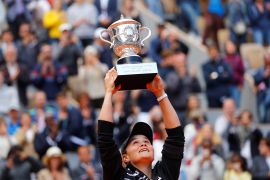 Petenis Barty ratu baru Prancis Open