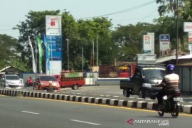 Minimnya pemudik melintas jalur pantura dikeluhkan penjaga toilet
