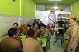 Ratusan pegawai honor Riau akan didaftarkan di jaminan sosial BPJAMSOSTEK