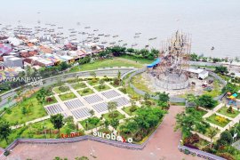Pemkot Surabaya kembangkan kawasan Taman Suroboyo