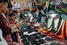 Pesona batu akik "Black Jade" asal Aceh di Pekan Raya Jakarta