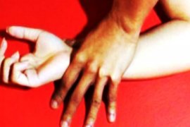 Polisi tangkap seorang guru pesantren diduga setubuhi santri