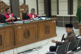 Waketum PAN Taufik Kurniawan titip Rp4,2 miliar Ke KPK