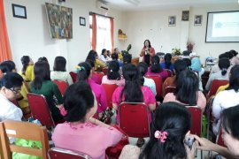 Diskes adakan orientasi 40 bidan se-Denpasar