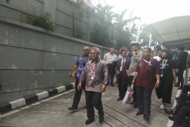 KPU tidak merasa jadi pihak termohon berdasarkan dalil Prabowo soal proses pemilu