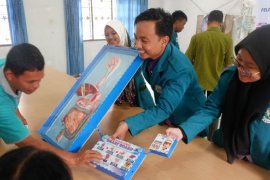 Mahasiswa Unimed kembangkan media pembelajaran bagi anak tunagraha