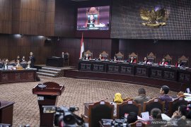 Sejumlah pihak menghadiri Sidang Pendahuluan PHPU di MK