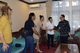 Wagub ingin Bali jadi "The Island of Flower"