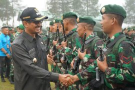 450 prajurit Yonif Raider Garut berangkat ke perbatasan Indonesia-Malaysia