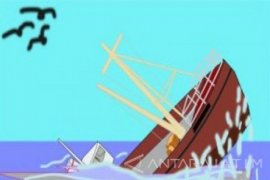 Lima perahu nelayan bantu penyelamatan korban kapal tenggelam