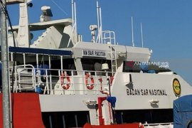 Pendistribusian bantuan logistik korban banjir Konawe Utara melalui jalur laut