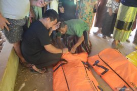 Belasan korban perahu tenggelam di Raja Ampat ditemukan