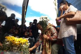 Isak tangis iringi setahun  tenggelamnya "Sinar Bangun" di Danau Toba