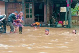 Pascabanjir, Warga Tanah Bumbu Jalani Pemeriksaan Kesehatan