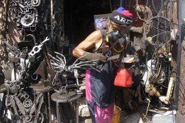 Kolaborasi seniman patung Indonesia-Inggris