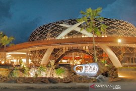 Sangkar burung raksasa ikon baru Puncak Bogor