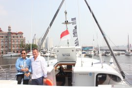 Kapal Swiss "Race for Water" kampanye hentikan sampah plastik di laut