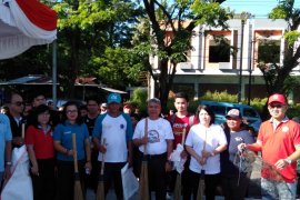 GenBI gelar peduli kebersihan Pantai Sulut